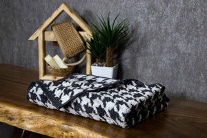 Tyne Collection Cotton Bath Towel - Anthracite & White Houndstooth