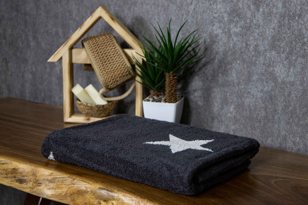
            
                Load image into Gallery viewer, Tyne Collection Cotton Bath Towel - Black &amp;amp; White Stars
            
        