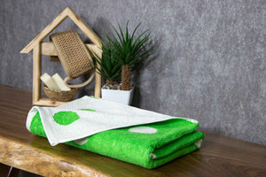 Tyne Collection Cotton Bath Towel - Spots