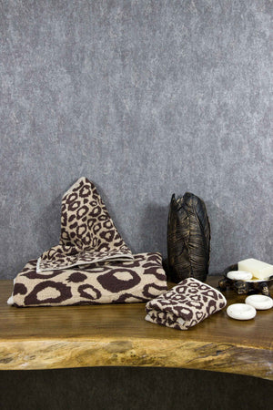 
            
                Load image into Gallery viewer, Tyne Collection Cotton Bath Towel - Brown &amp;amp; Leopard
            
        