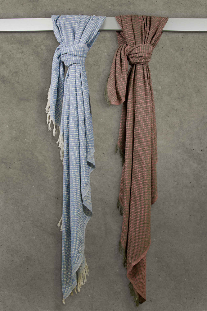 Cotswold Cotton Textured ZigZag Pattern Design Blanket With Tassels