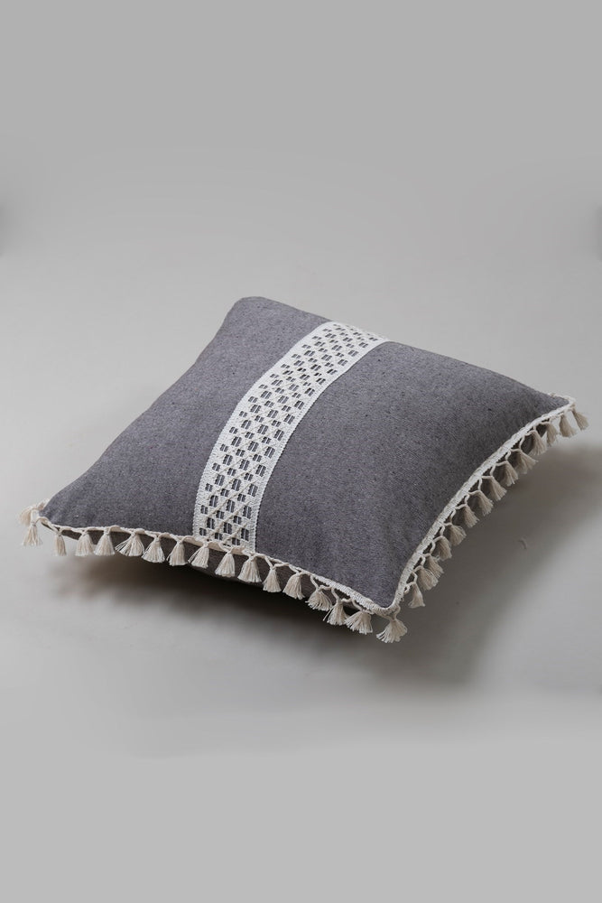 
            
                Load image into Gallery viewer, Lanced Tasseled Cotton Cushion Cover
            
        