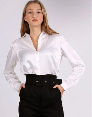 
            
                Load image into Gallery viewer, Women White Shirt
            
        